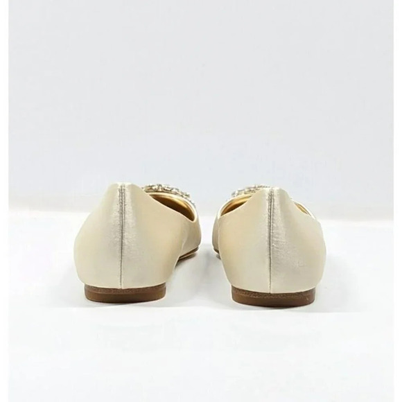 Badgley Mischka Women's Davis Embellished Ivory Satin Flats Size 6.5 (MSRP $195) - Picture 8 of 11